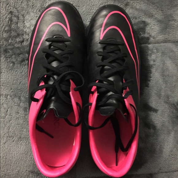 pink and black indoor soccer shoes
